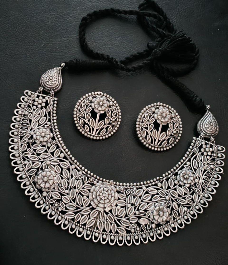 Jali Hansli Set
